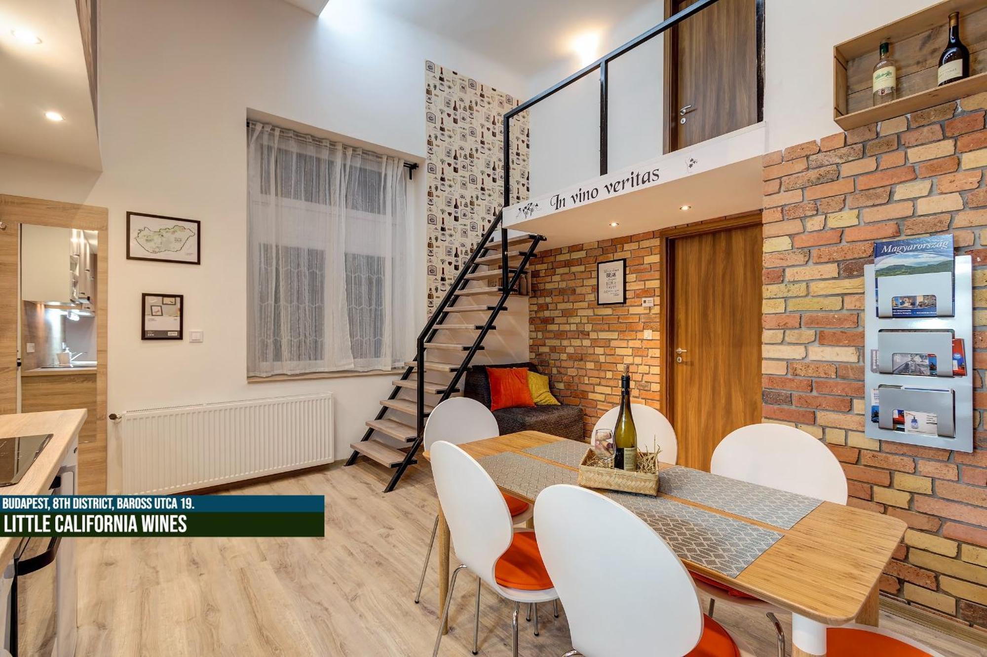 Little Americas Museum Apartments บูดาเปสต์ ภายนอก รูปภาพ