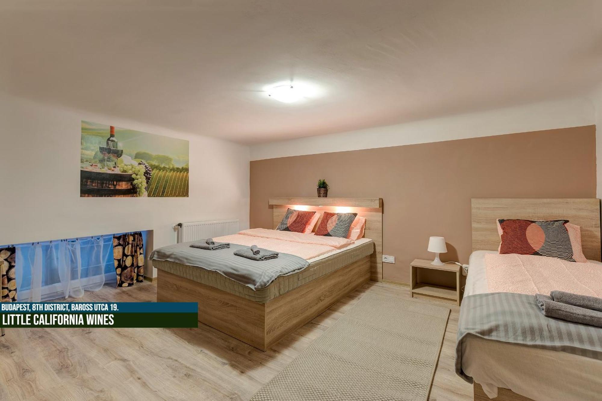 Little Americas Museum Apartments บูดาเปสต์ ภายนอก รูปภาพ